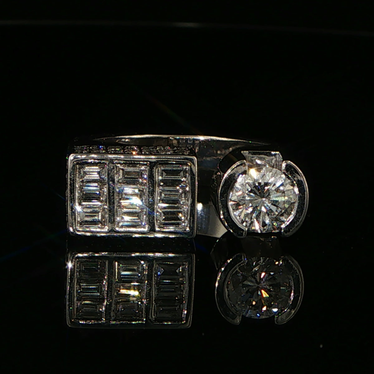 Bague Cocktail Asymétrique en Or Blanc et Diamants