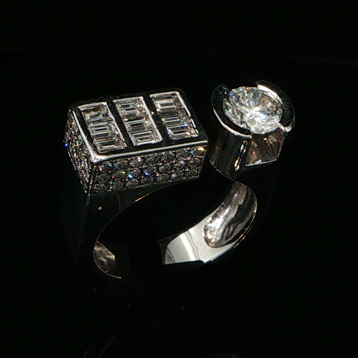 Bague Cocktail Asymétrique en Or Blanc et Diamants