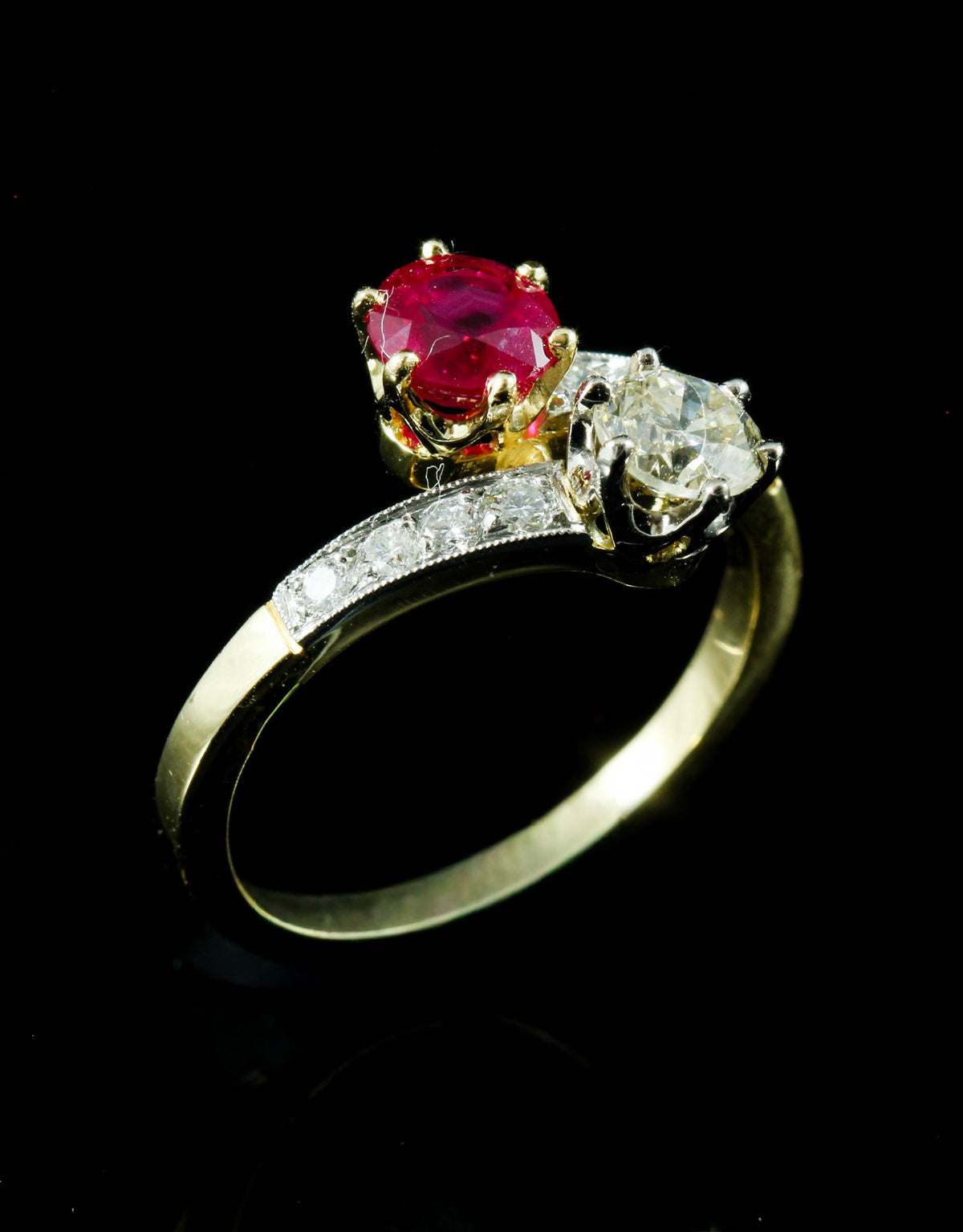 Bague rubis et diamants