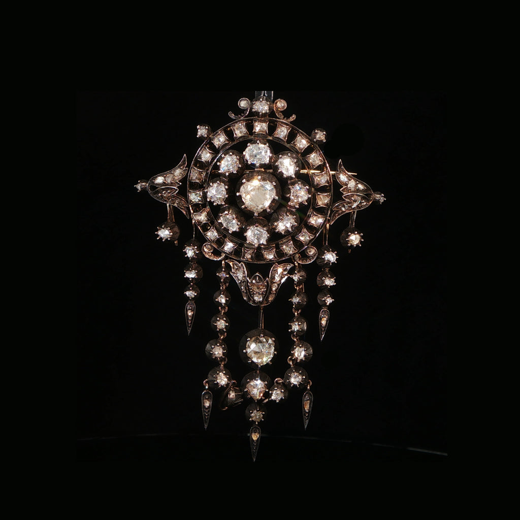 Broche Ornée de Diamants en Argent